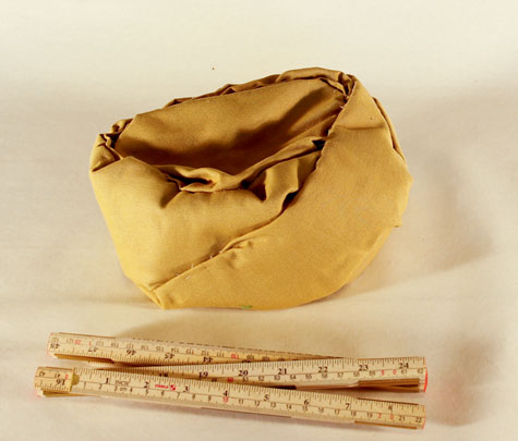 Fil:Rekvisita turban ko11-011.jpg